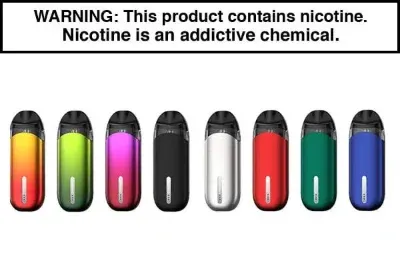 Eine Reihe von acht farbenfrohen KING PRO Vape-Pens mit einer Nikotin-Warnung oben im Bild: "WARNING: This product contains nicotine. Nicotine is an addictive chemical."